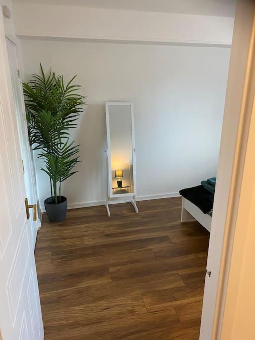 Perfectly Situated Luxury 2 Bedroom Apartment Glasgow Exteriör bild